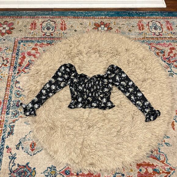 ASTR floral underwire crop top size small - Picture 6 of 6